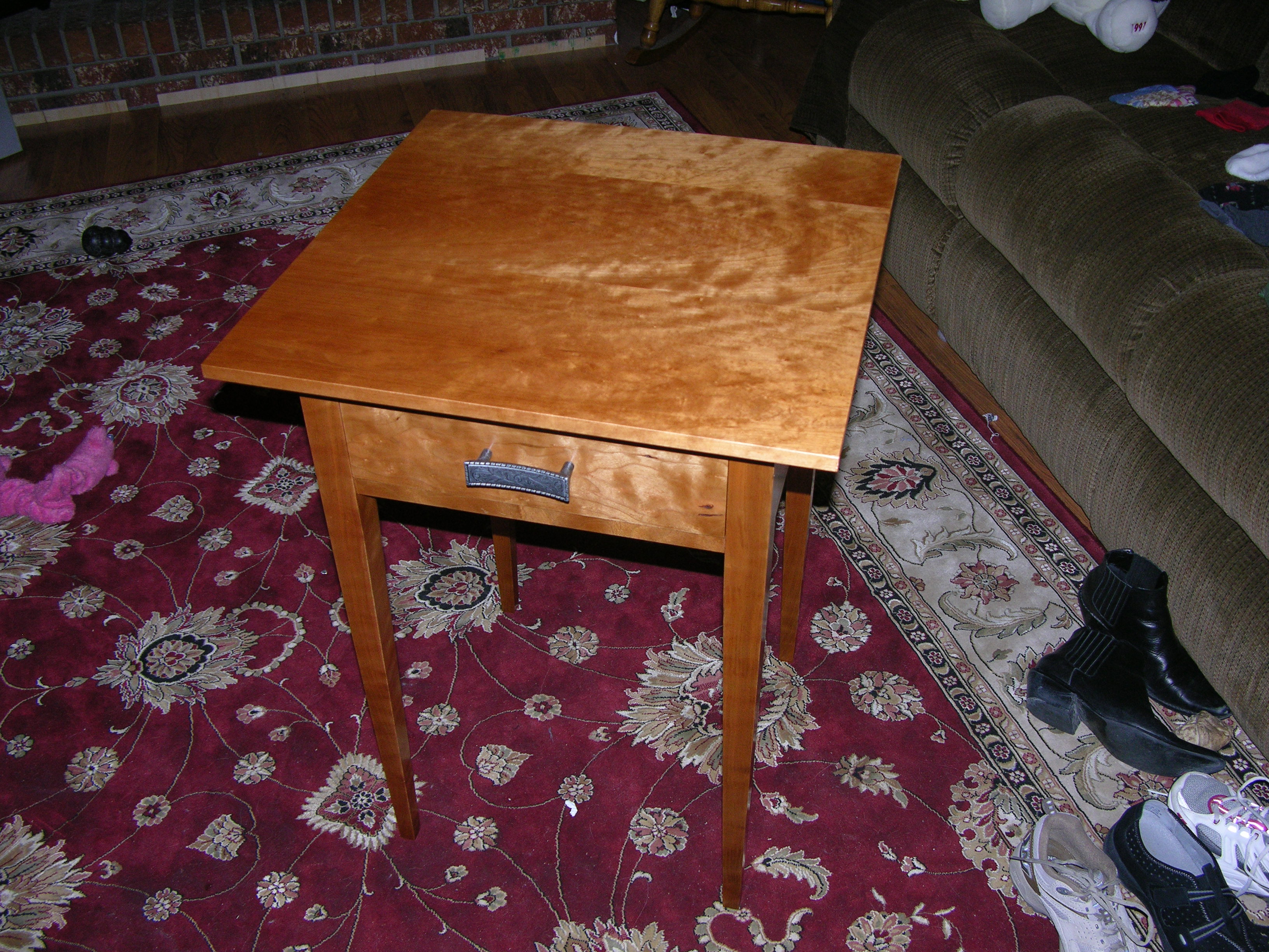 Shaker Endtable